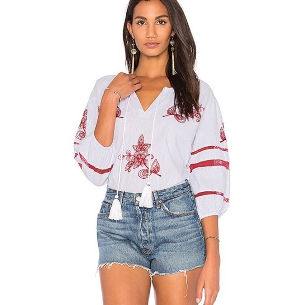 Velvet by Graham & Spencer Tagan top embroidered Size S